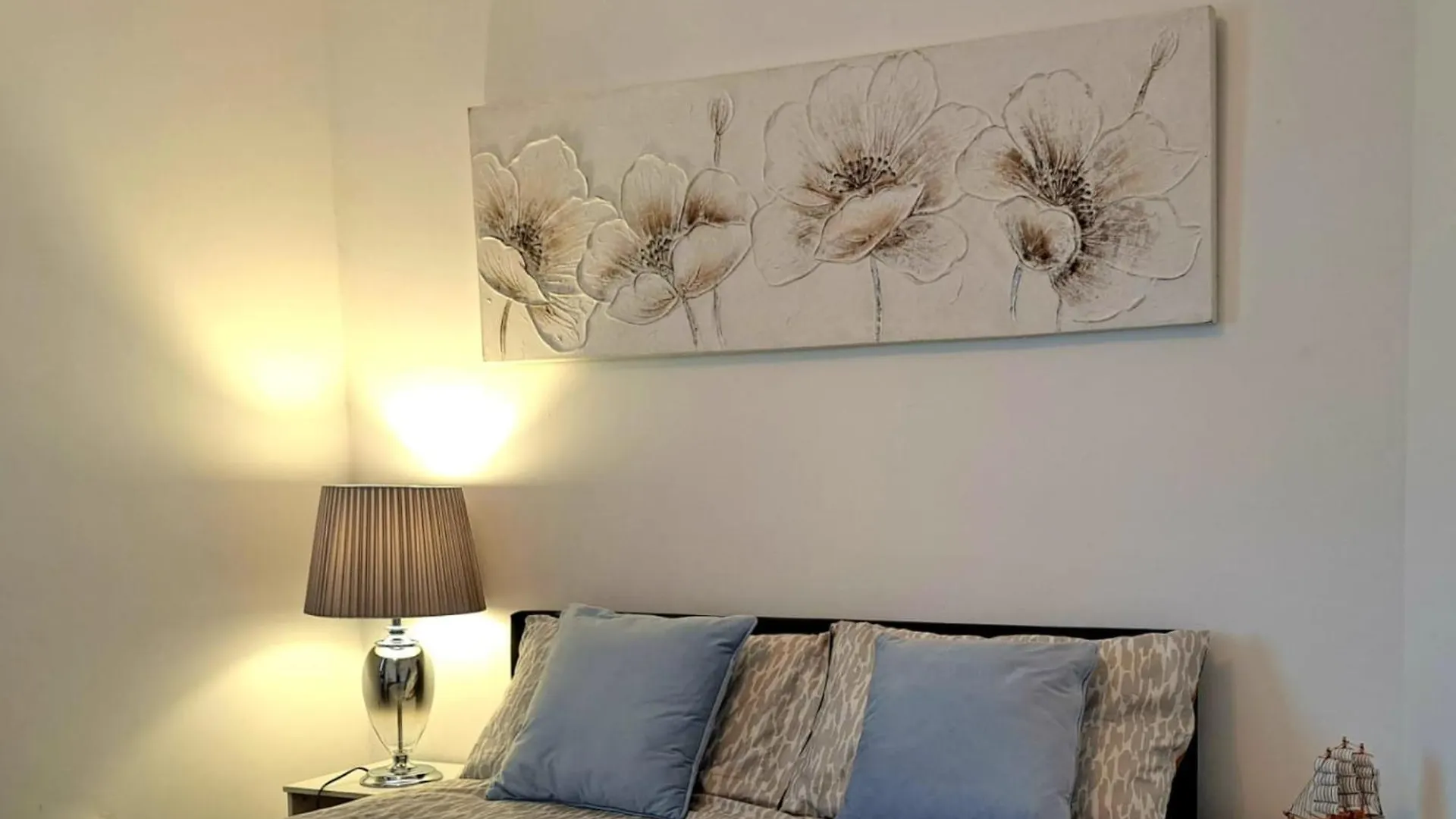 2 Bedroom House In Leeds - Sleeps 5 Wifi Parking